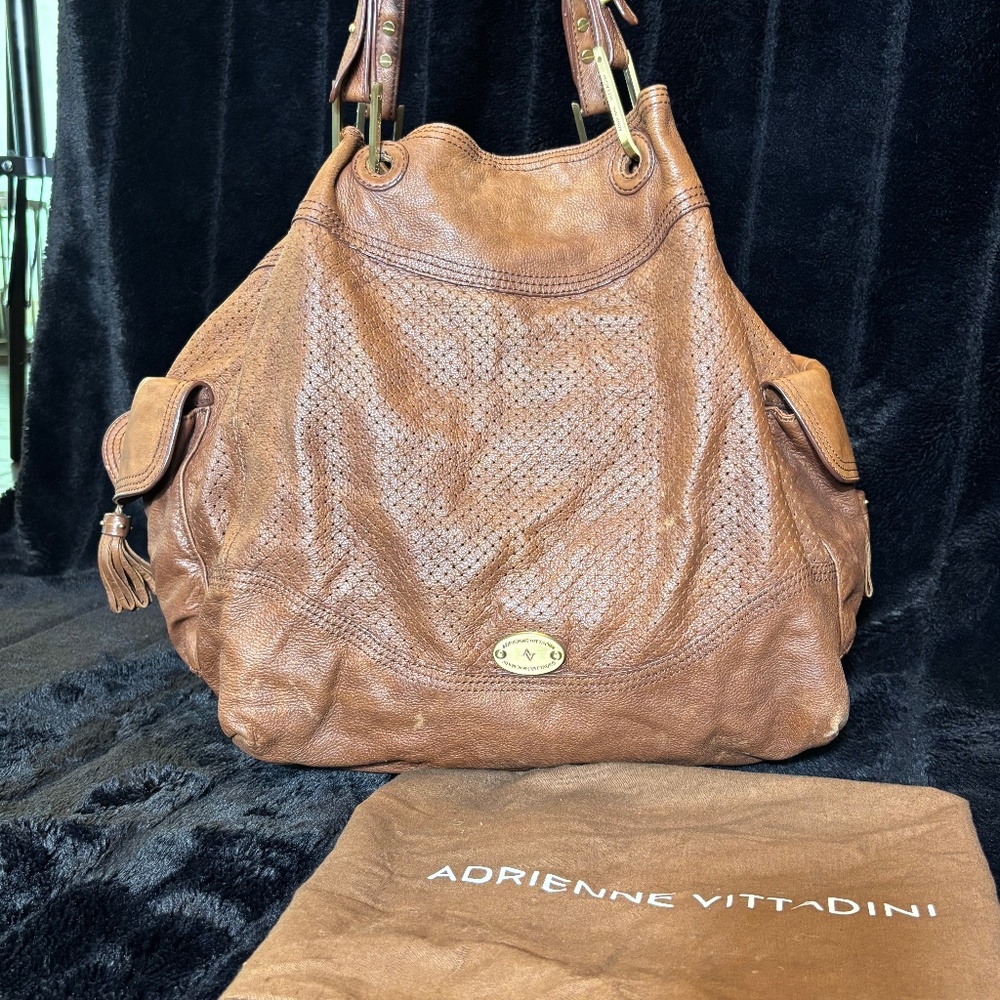 Adrienne Vittadini Brown Leather Satchel Handbag – Classic & Elegant